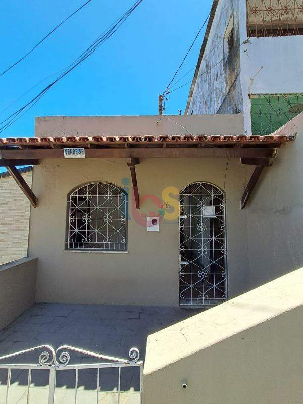 Casa, 2 quartos, 200 m² - Foto 1