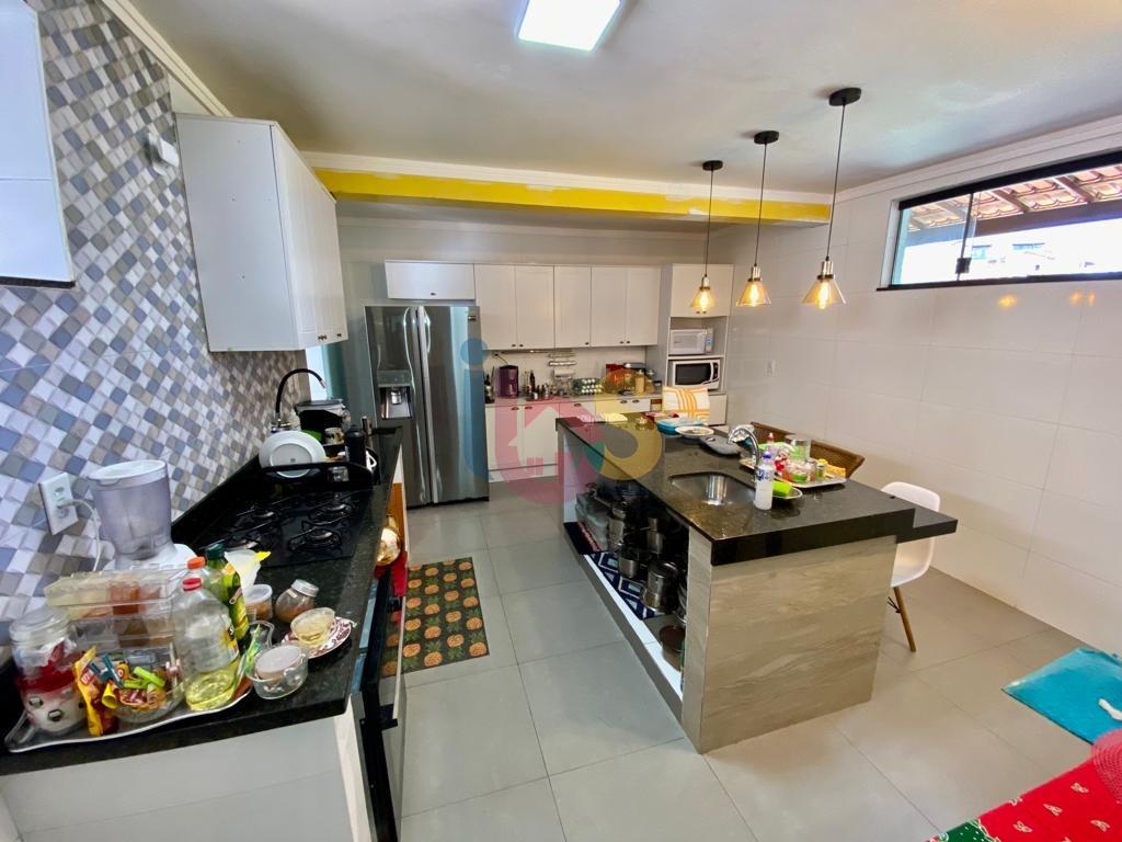 Casa, 4 quartos, 225 m² - Foto 8