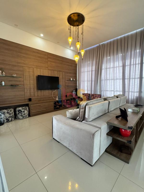 Casa, 4 quartos, 300 m² - Foto 2