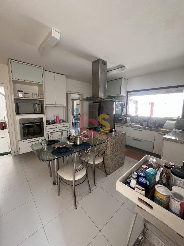 Casa, 3 quartos, 309 m² - Foto 6