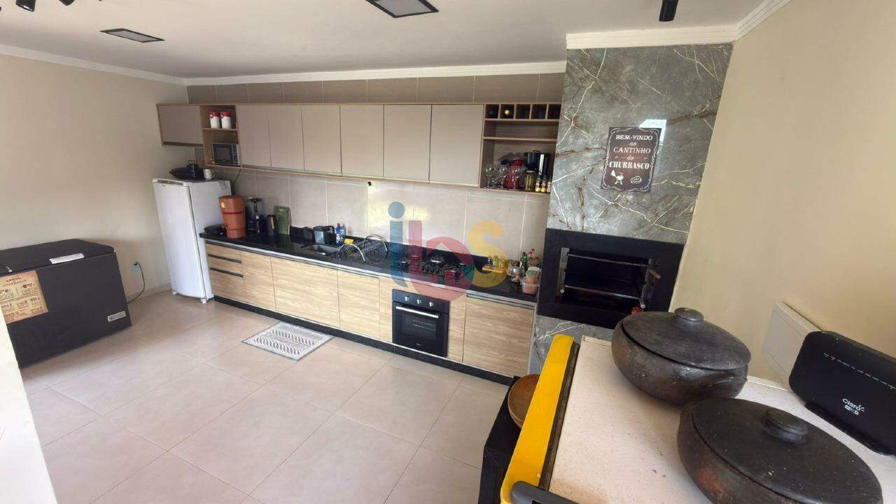 Casa, 4 quartos, 300 m² - Foto 14