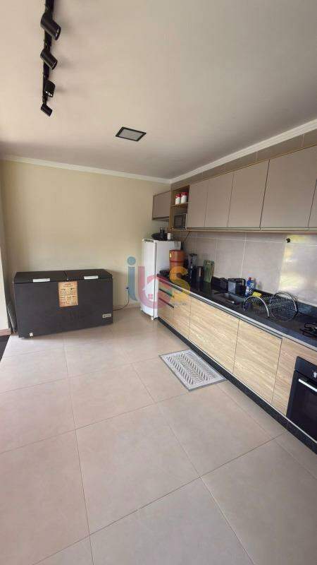 Casa, 4 quartos, 300 m² - Foto 13