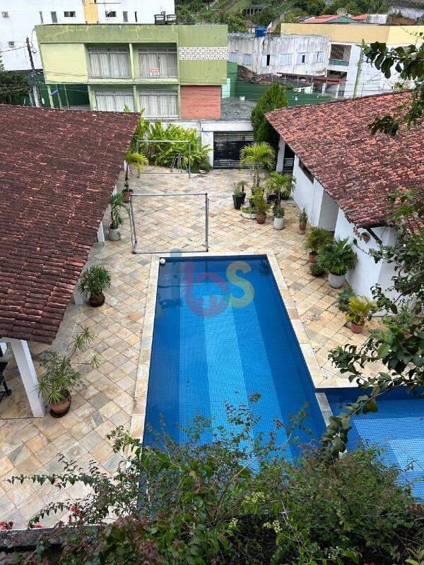 Casa, 5 quartos, 250 m² - Foto 2