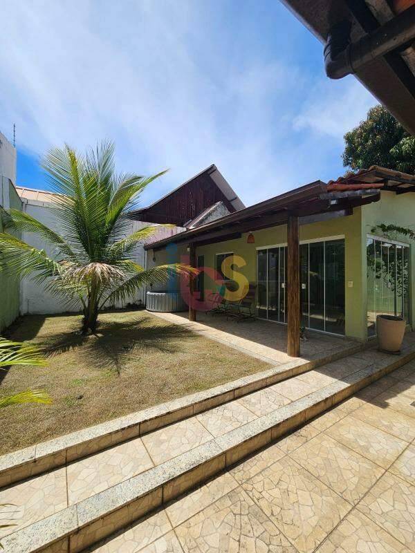 Casa, 4 quartos, 271 m² - Foto 1