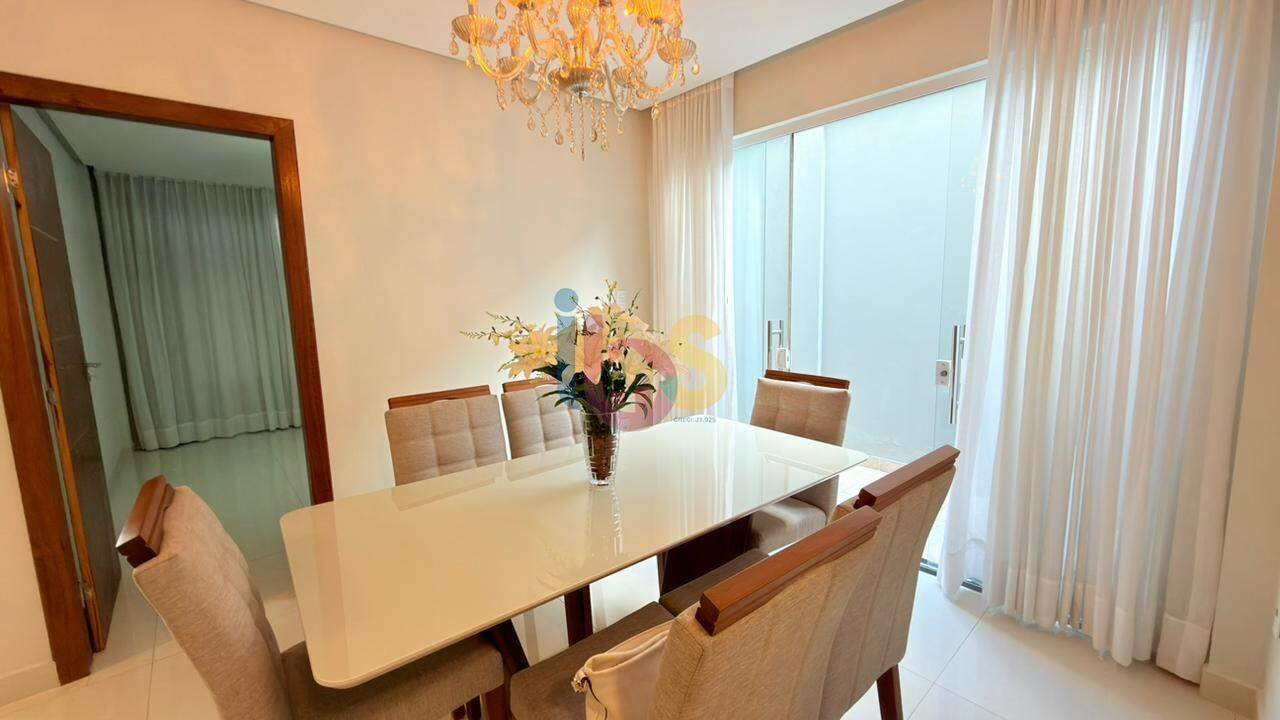 Casa, 4 quartos, 269 m² - Foto 2