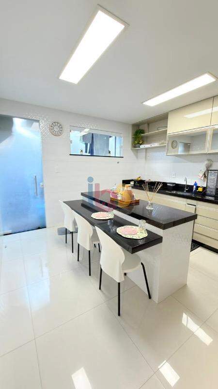 Casa, 4 quartos, 269 m² - Foto 9