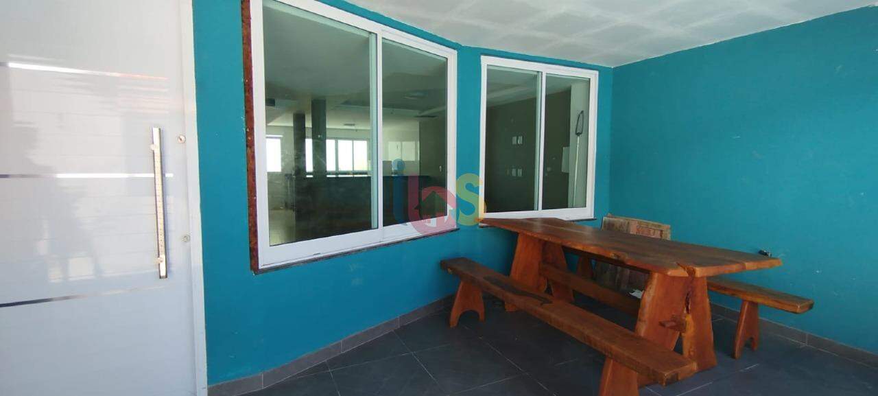 Casa, 3 quartos, 72 m² - Foto 1