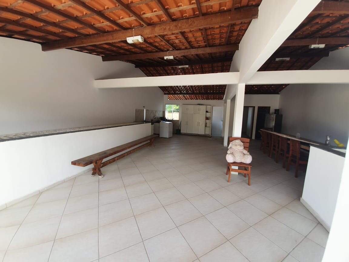 Casa à venda com 4 quartos, 334m² - Foto 13