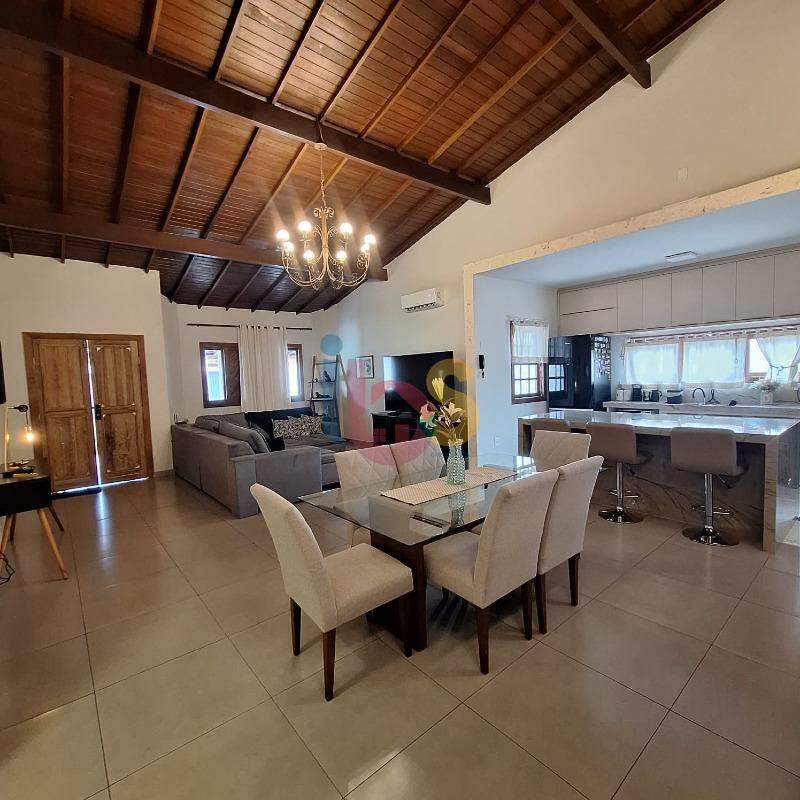 Casa, 3 quartos, 200 m² - Foto 5