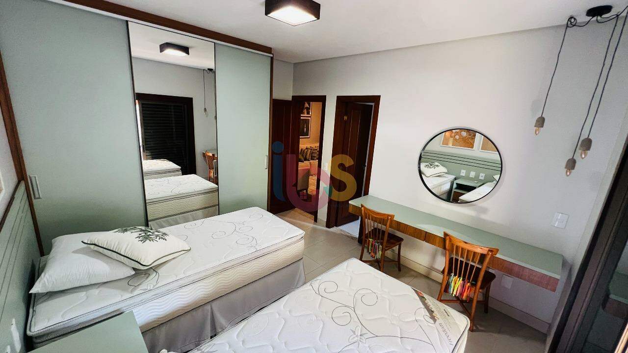 Casa, 5 quartos, 3 m² - Foto 13
