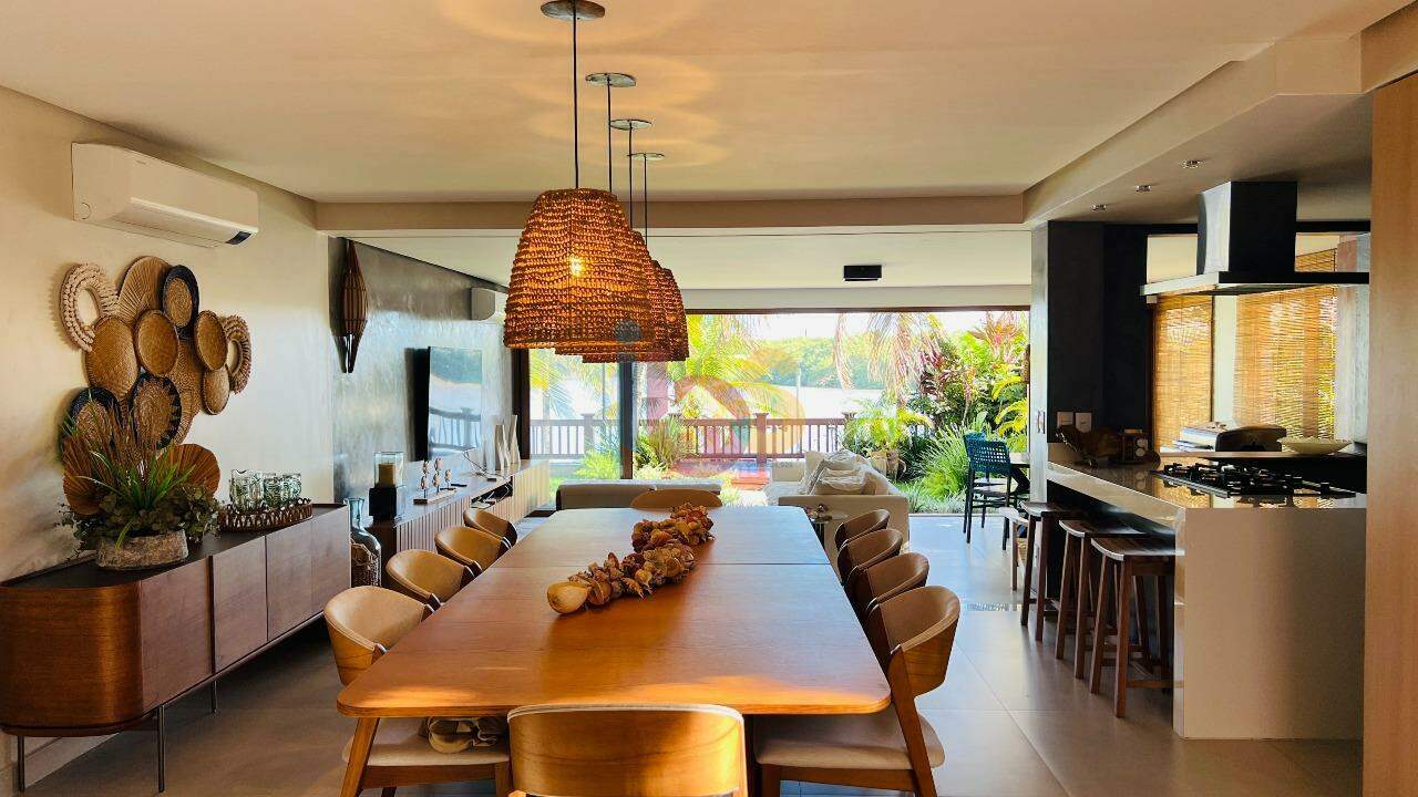 Casa, 5 quartos, 3 m² - Foto 1