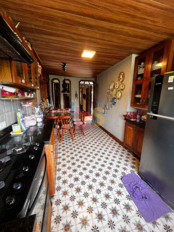 Casa, 4 quartos, 370 m² - Foto 3