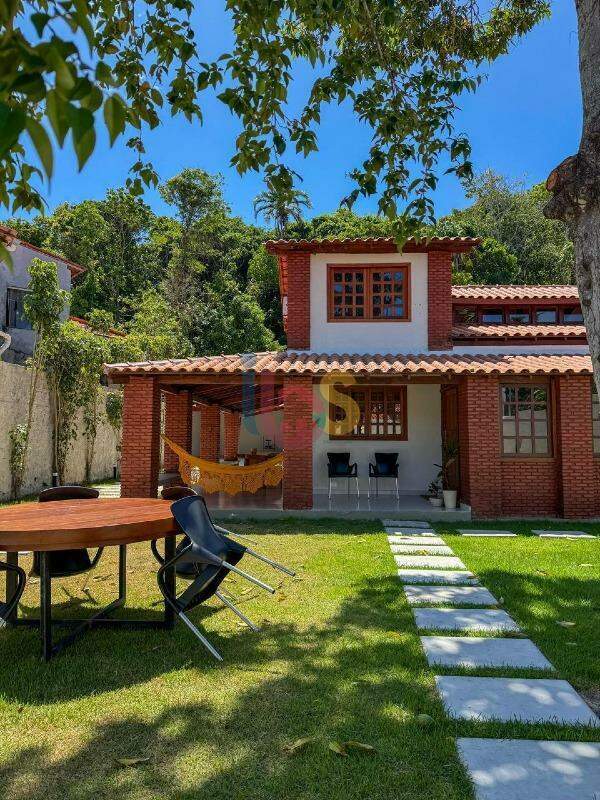 Casa, 5 quartos, 200 m² - Foto 1