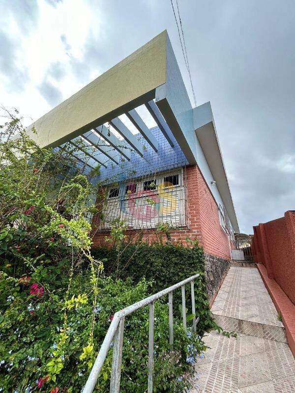 Casa, 3 quartos, 1775 m² - Foto 1