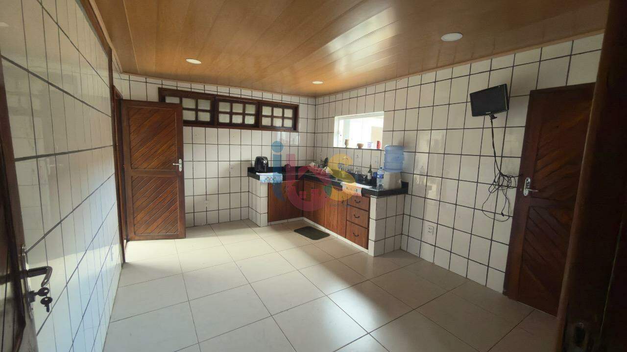 Casa, 5 quartos, 240 m² - Foto 3