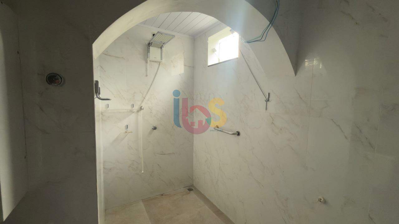 Casa, 5 quartos, 240 m² - Foto 9