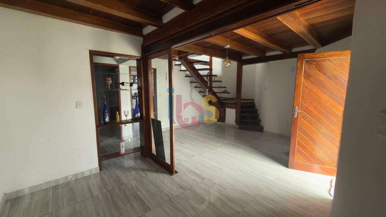 Casa, 5 quartos, 240 m² - Foto 4