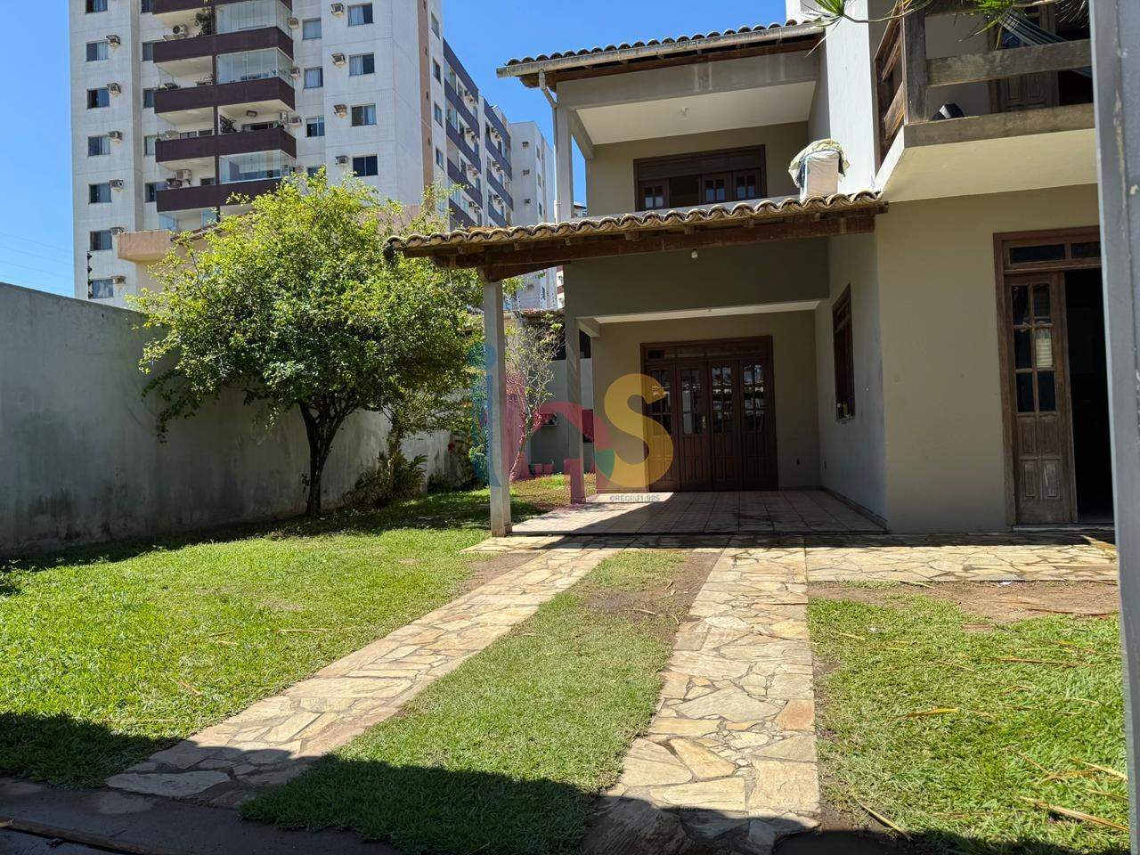 Casa, 6 quartos, 193 m² - Foto 2