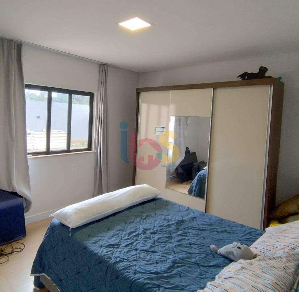 Casa, 4 quartos, 235 m² - Foto 9