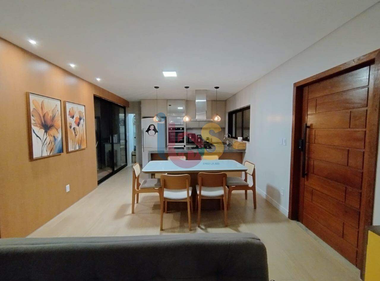 Casa, 4 quartos, 235 m² - Foto 5