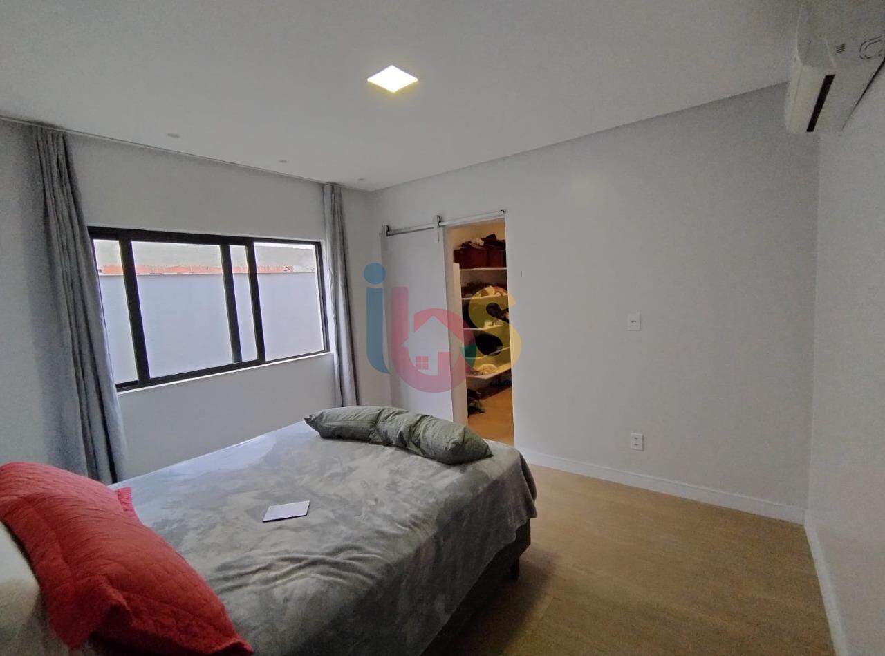 Casa, 4 quartos, 235 m² - Foto 7