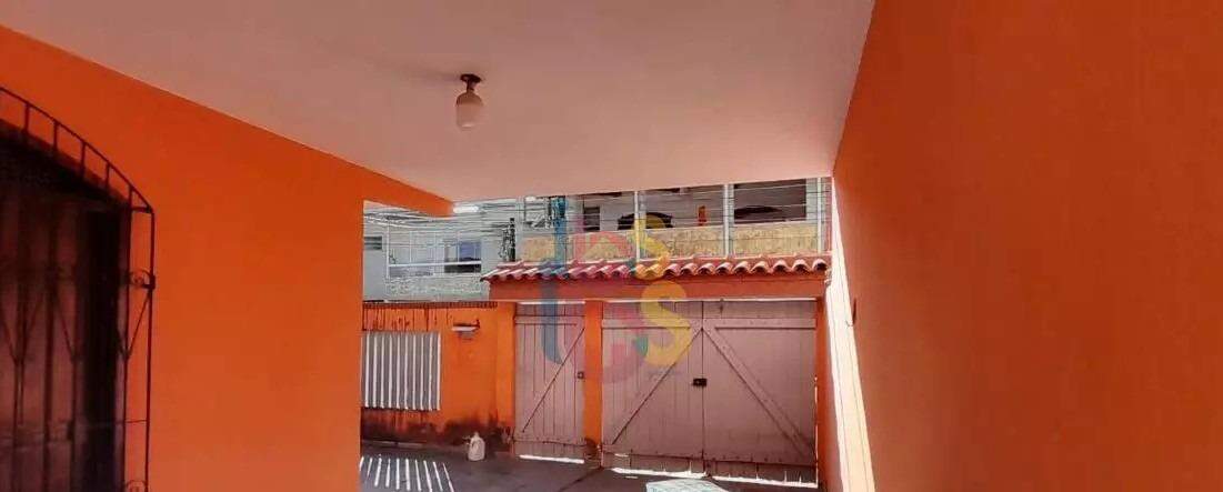 Casa, 4 quartos, 204 m² - Foto 2