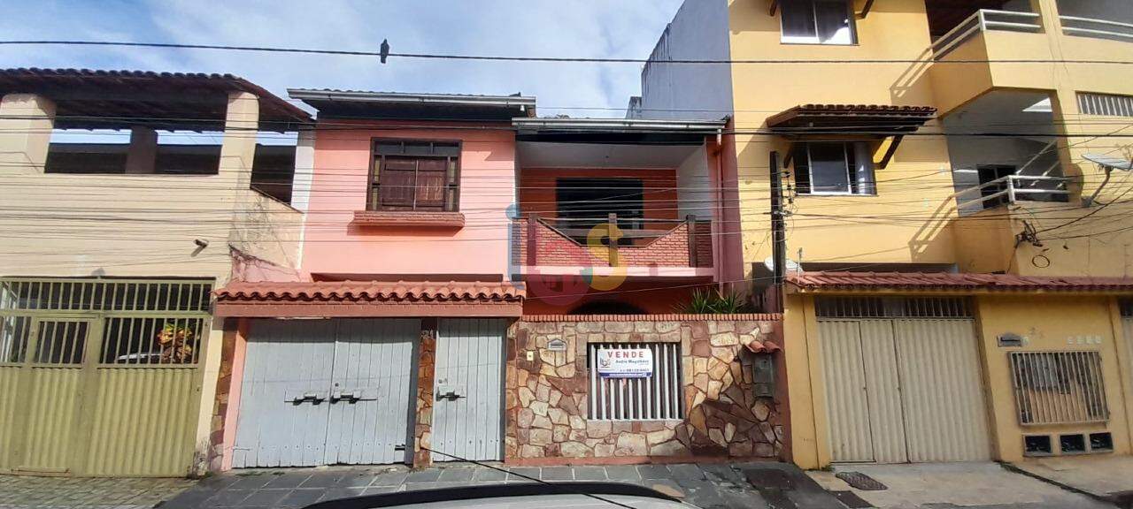 Casa, 4 quartos, 204 m² - Foto 1