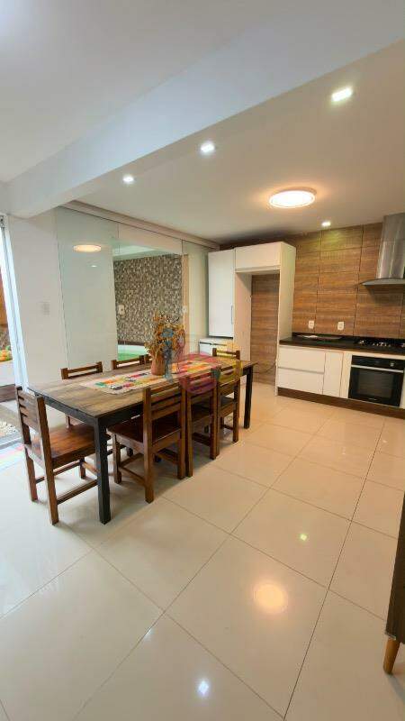 Casa, 4 quartos, 235 m² - Foto 9