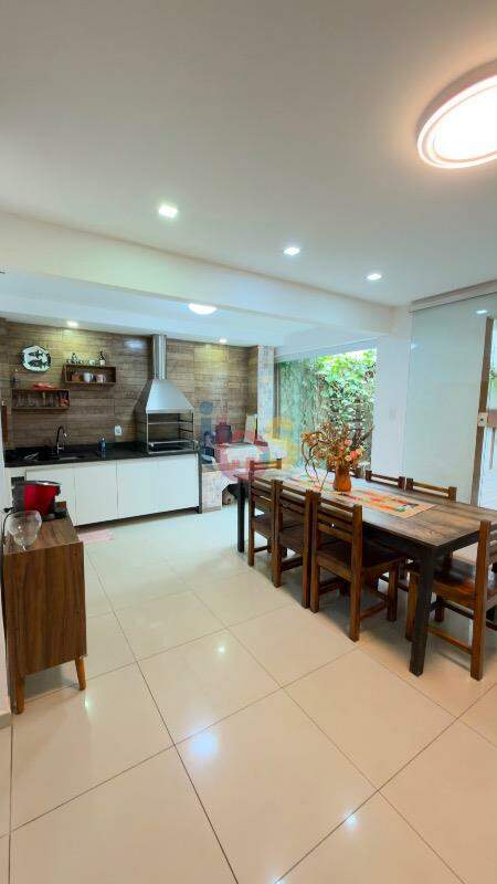 Casa, 4 quartos, 235 m² - Foto 8