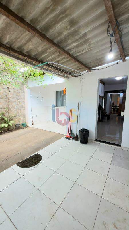Casa, 4 quartos, 235 m² - Foto 2