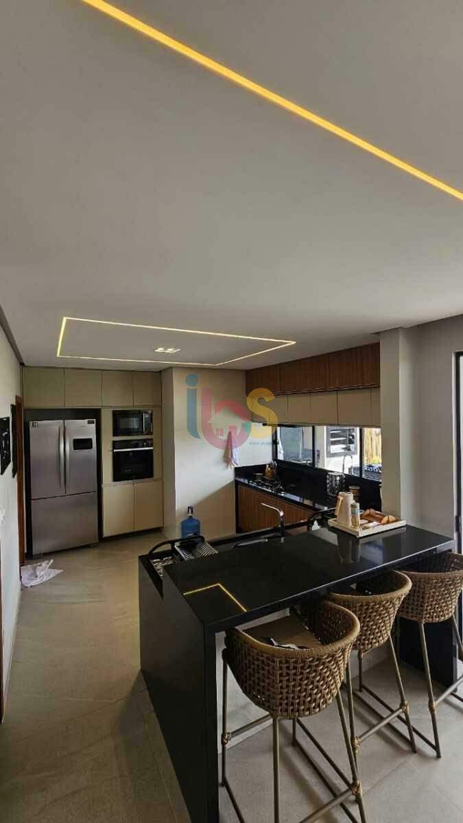 Casa, 4 quartos, 320 m² - Foto 9