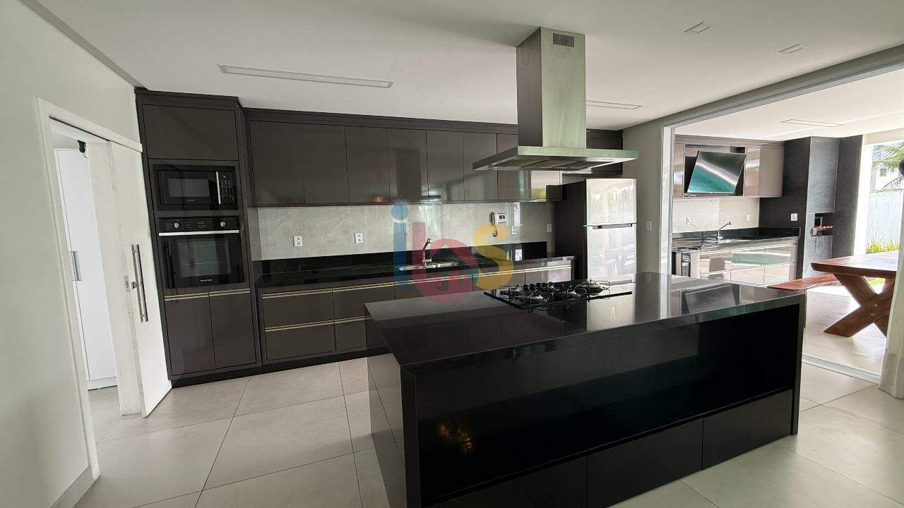 Casa, 4 quartos, 260 m² - Foto 13