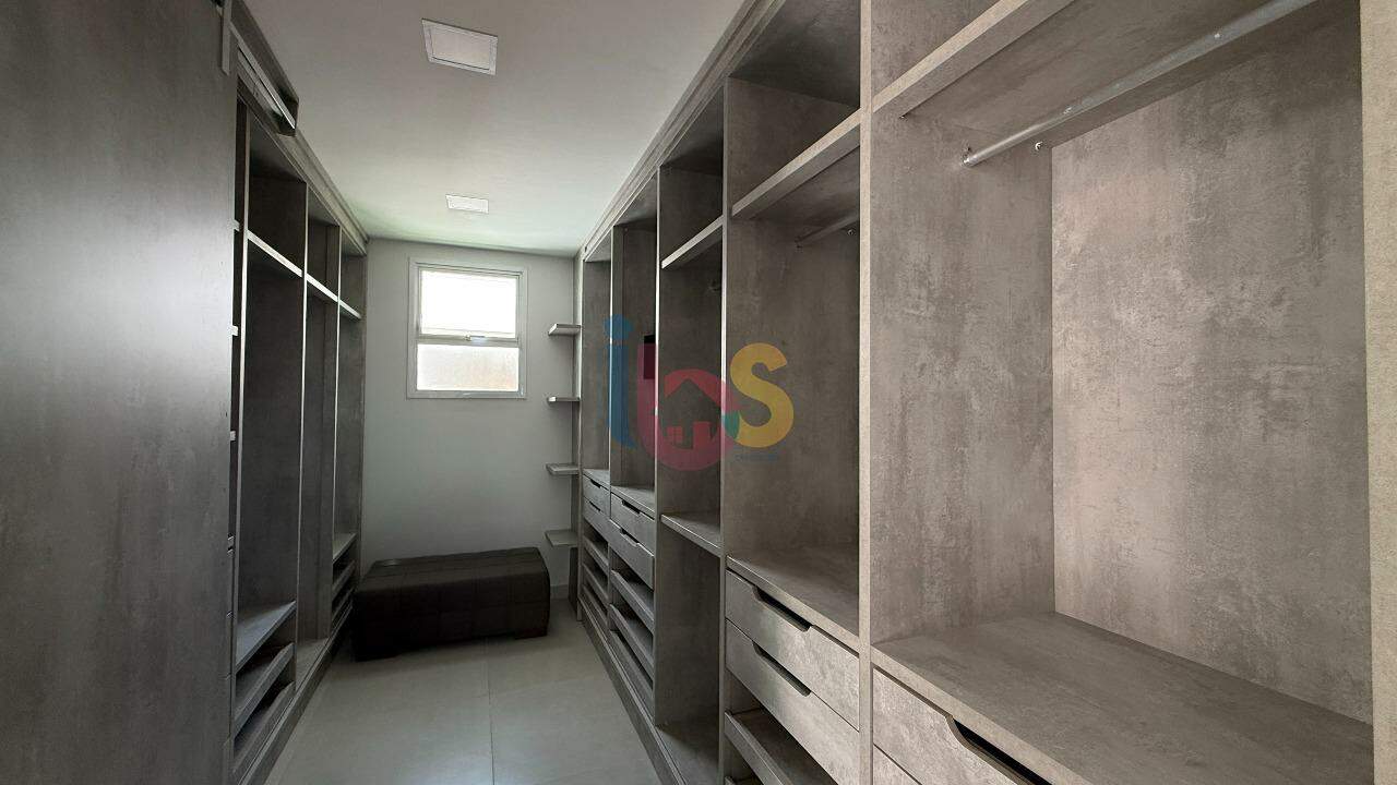 Casa, 4 quartos, 260 m² - Foto 24