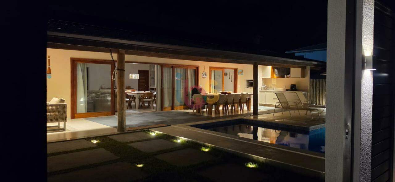 Casa, 4 quartos, 218 m² - Foto 3