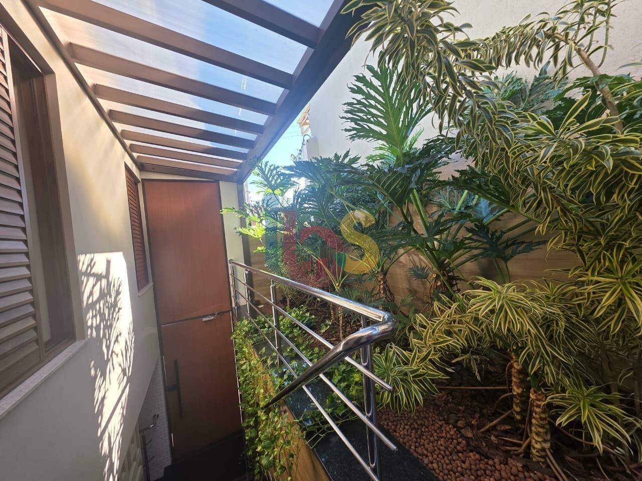 Casa, 3 quartos, 261 m² - Foto 2