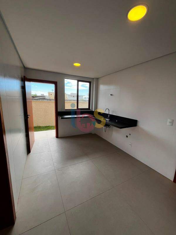 Casa, 5 quartos, 300 m² - Foto 44