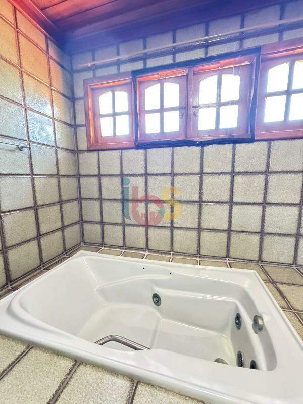 Casa, 4 quartos, 271 m² - Foto 24