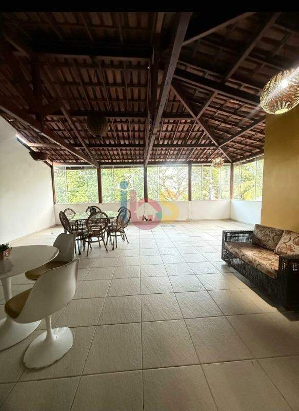 Casa, 4 quartos, 233 m² - Foto 2