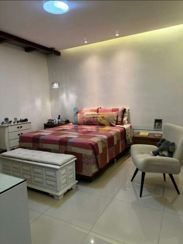 Casa, 4 quartos, 233 m² - Foto 13