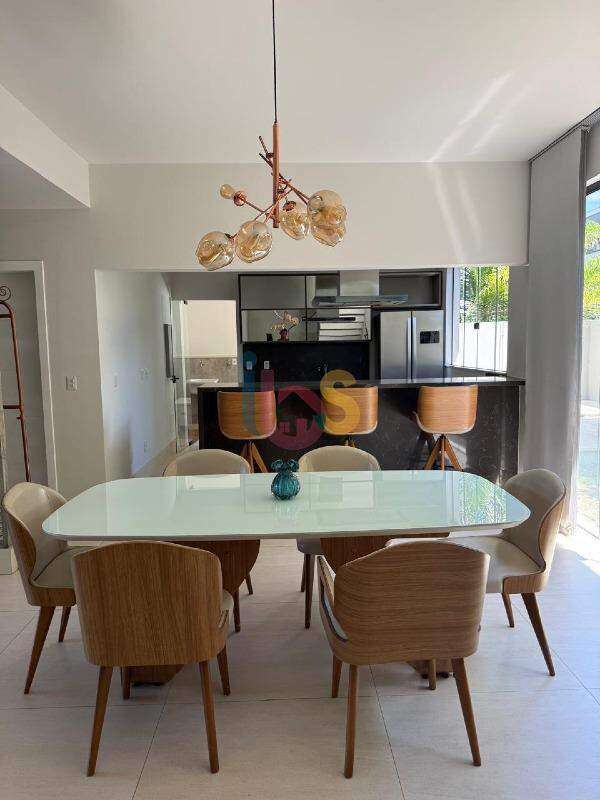 Casa, 4 quartos, 263 m² - Foto 23