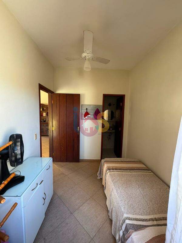 Casa, 4 quartos, 265 m² - Foto 12