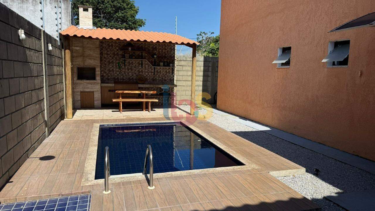 Casa, 3 quartos, 101 m² - Foto 1