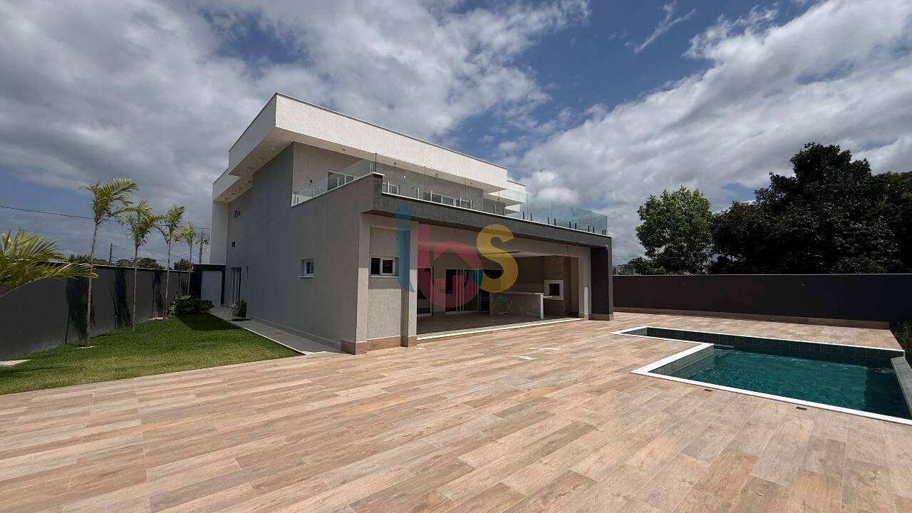 Casa, 4 quartos, 292 m² - Foto 1