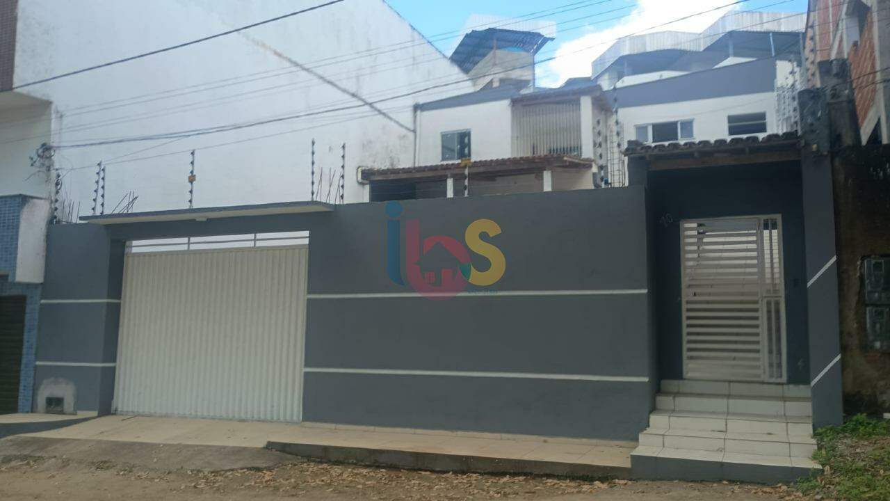 Casa, 3 quartos, 218 m² - Foto 1