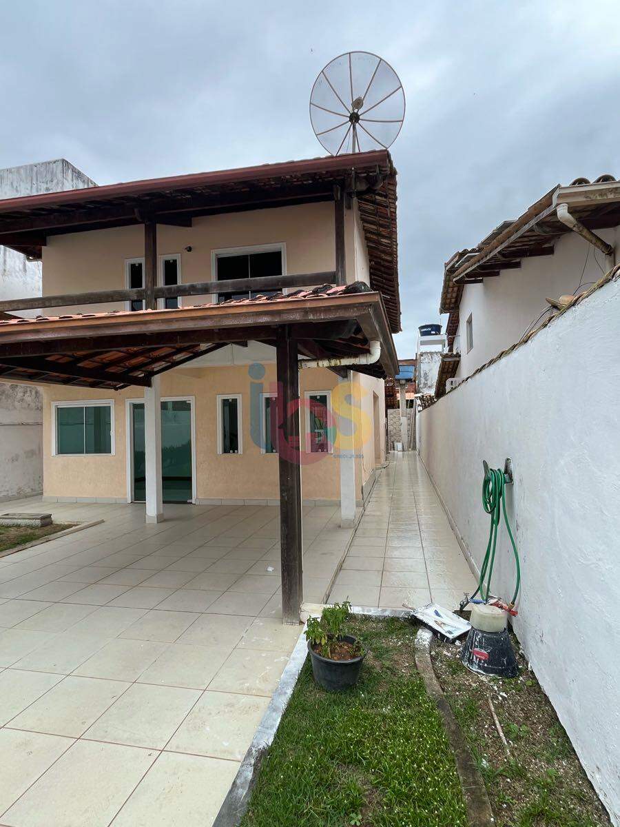 Casa, 4 quartos, 215 m² - Foto 2