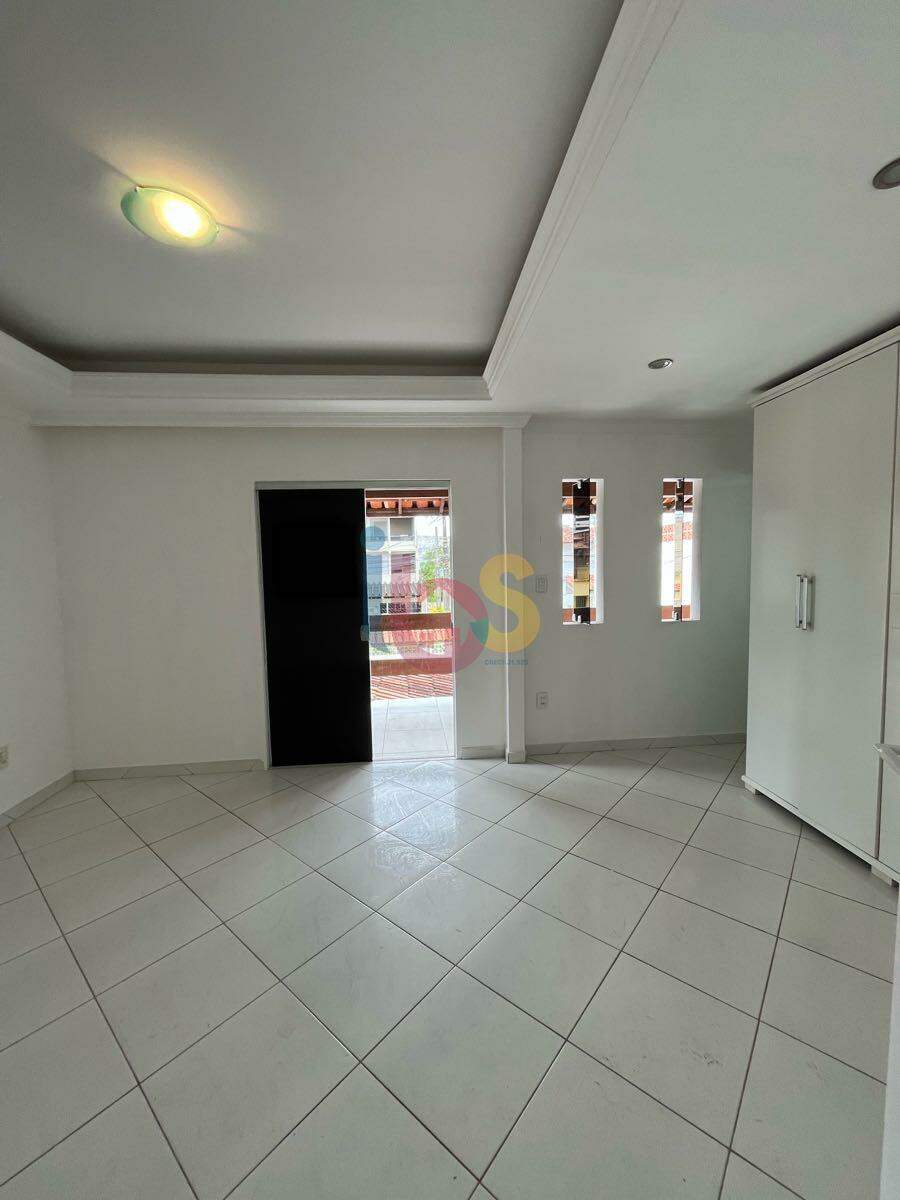 Casa, 4 quartos, 215 m² - Foto 21