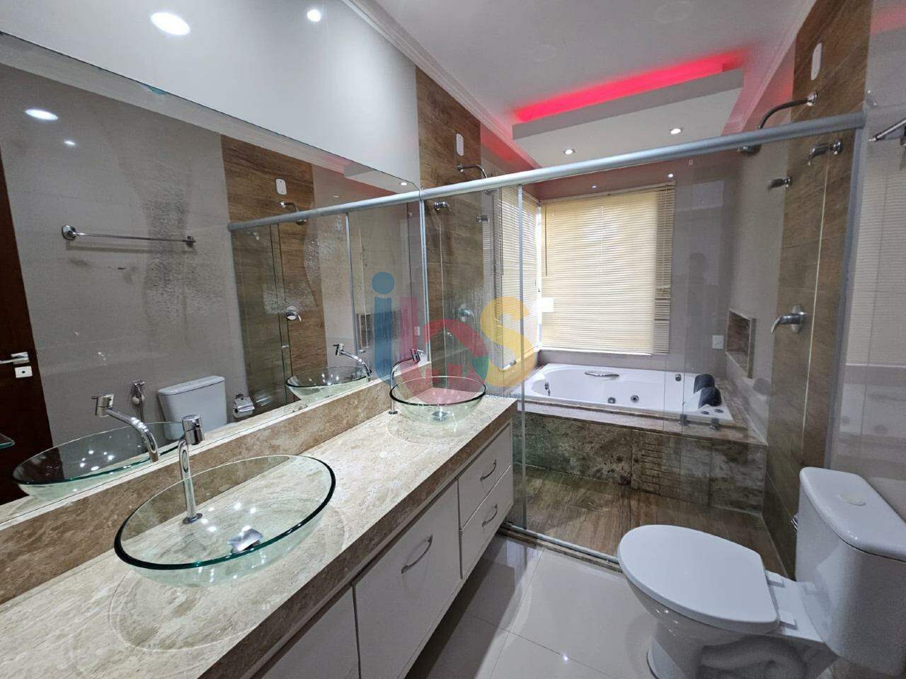 Casa, 4 quartos, 300 m² - Foto 27