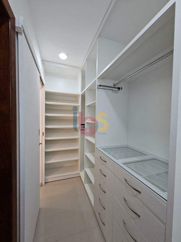 Casa, 4 quartos, 300 m² - Foto 15