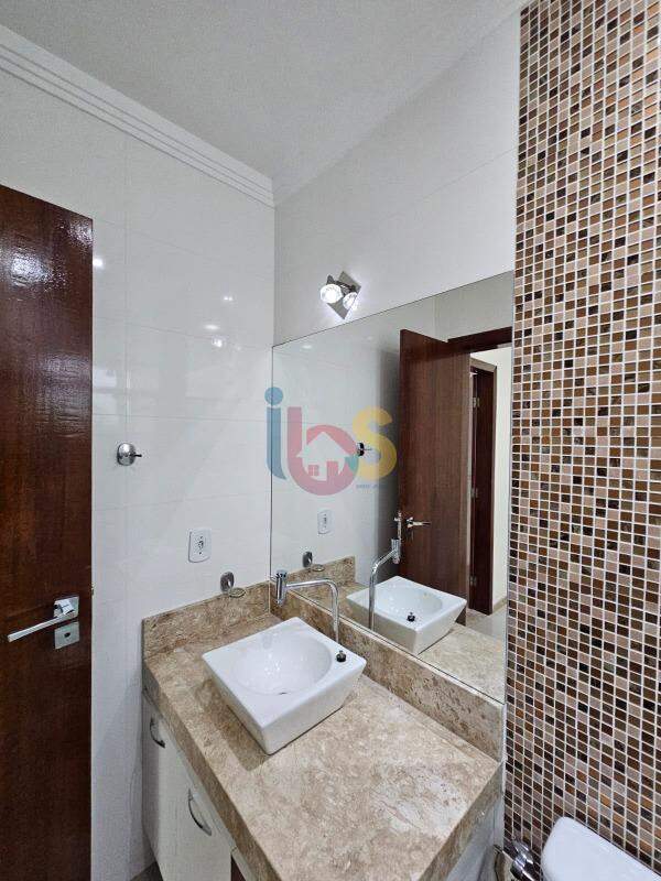Casa, 4 quartos, 300 m² - Foto 19
