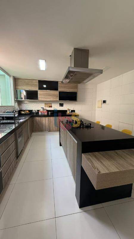 Casa, 5 quartos, 200 m² - Foto 22